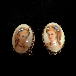 Limoges France hand painted vintage clip on.